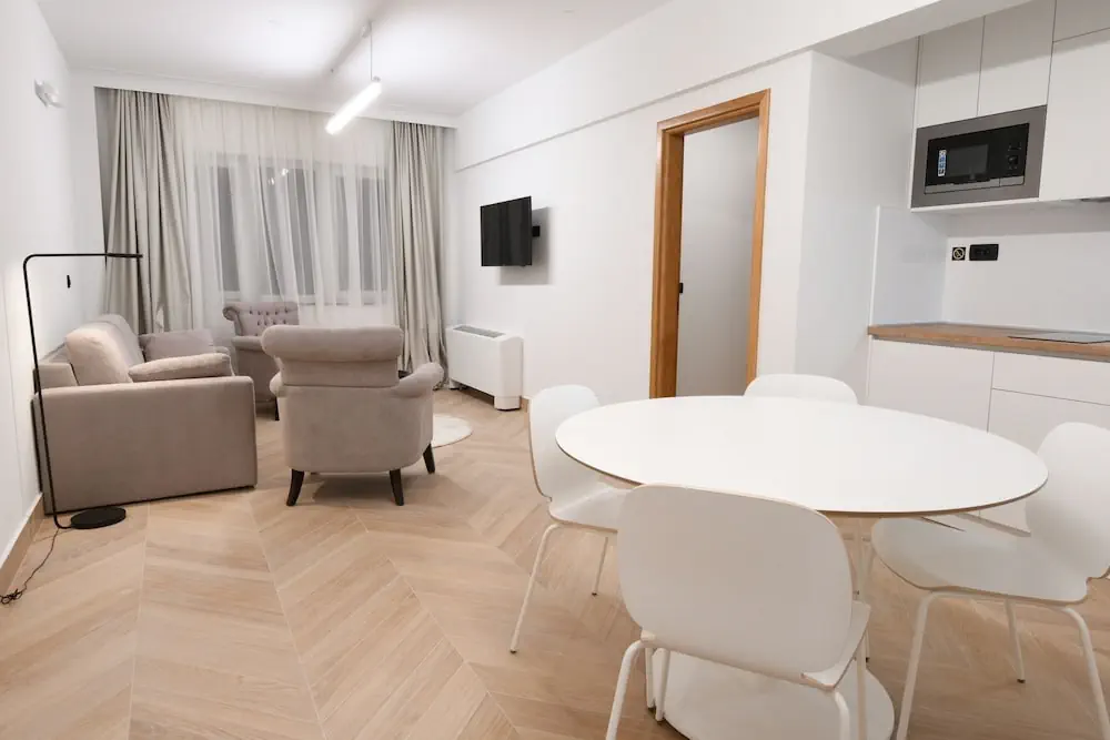 HOTEL: Aparthotel Milenij
