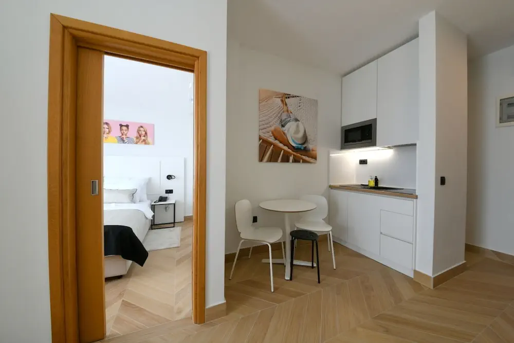 HOTEL: Aparthotel Milenij