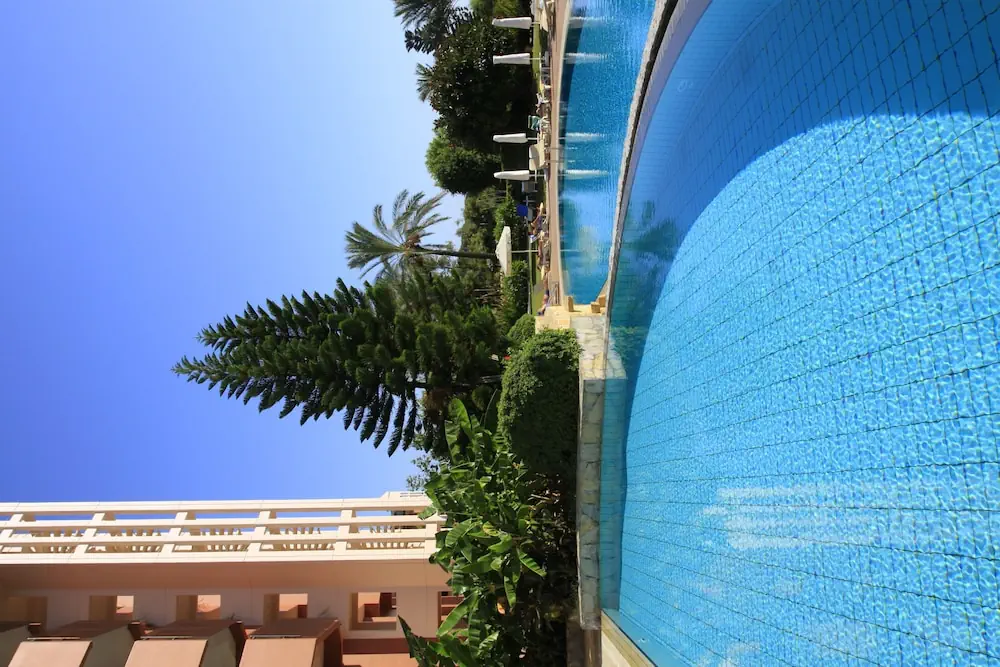 HOTEL: AQI Pegasos Resort