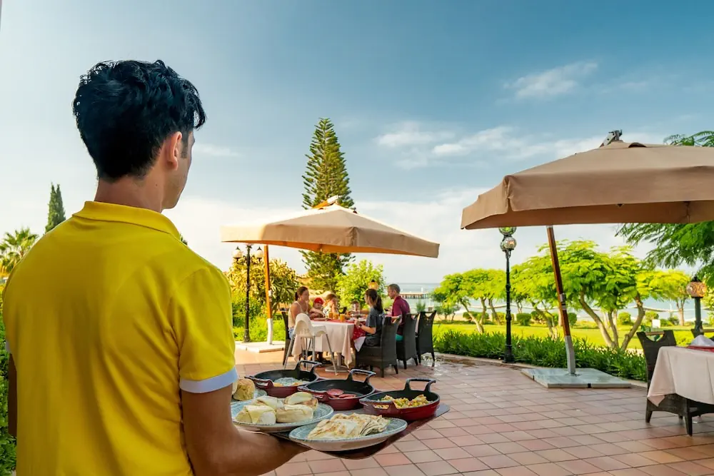 HOTEL: AQI Pegasos Resort