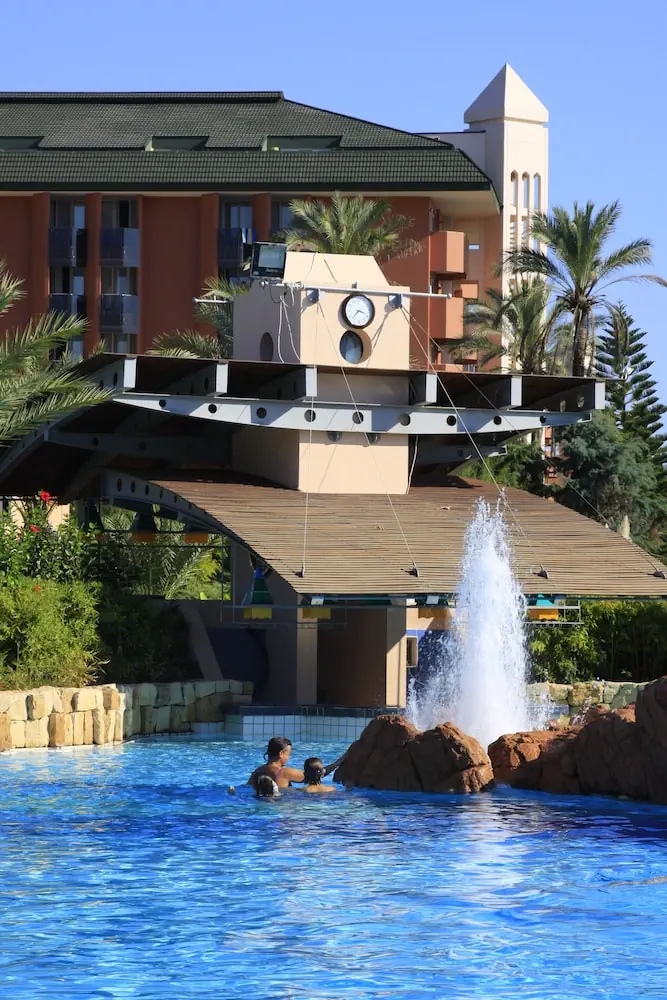 HOTEL: AQI Pegasos Resort