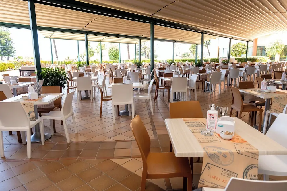 HOTEL: AQI Pegasos Resort