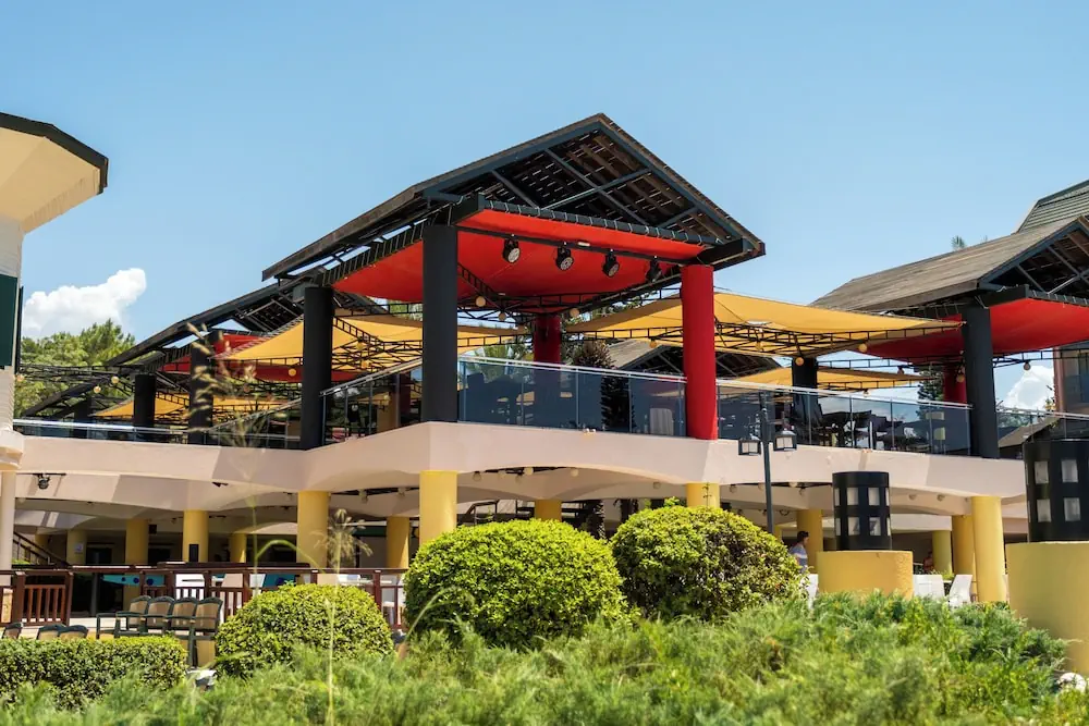 HOTEL: AQI Pegasos Resort