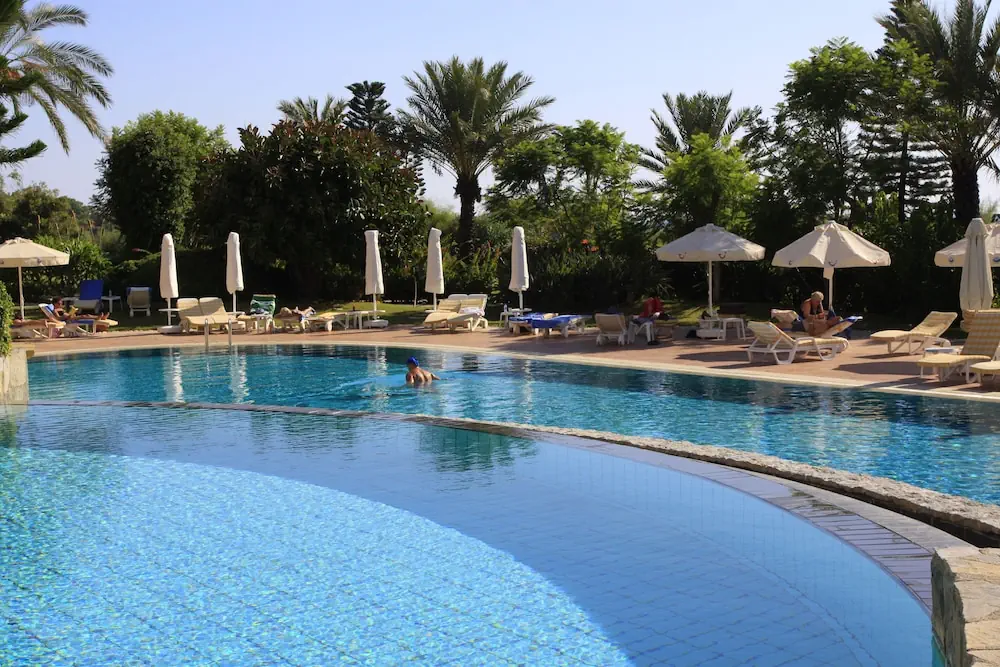 HOTEL: AQI Pegasos Resort