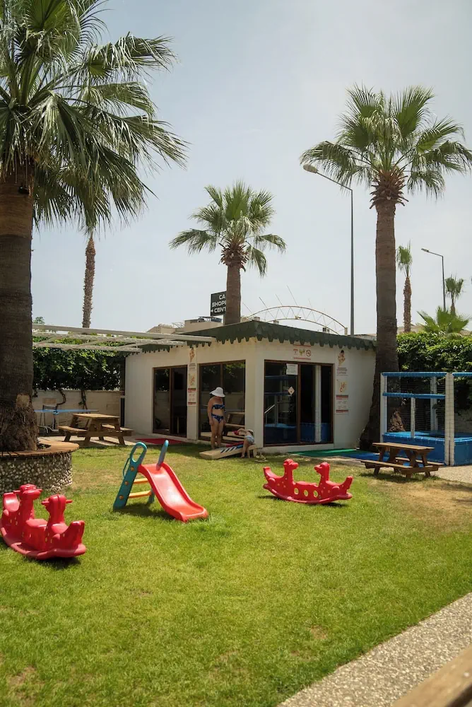 HOTEL: Hotel Camyuva Beach