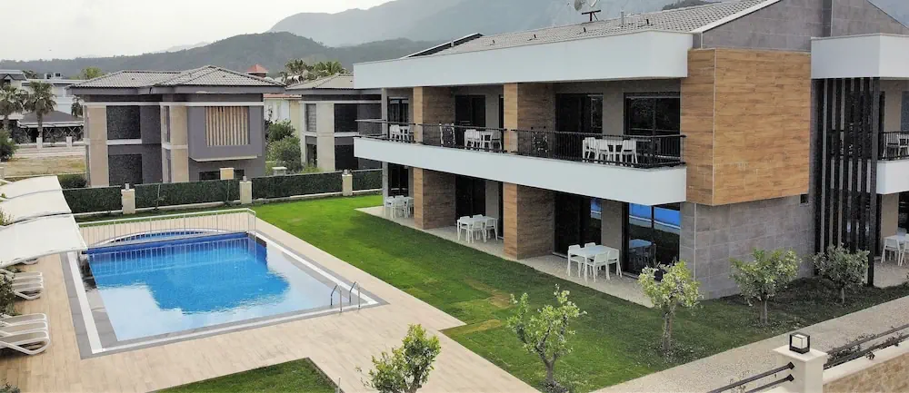 HOTEL: Hotel Camyuva Beach