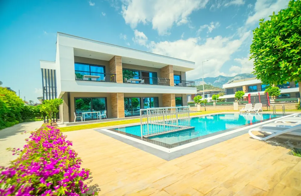 HOTEL: Hotel Camyuva Beach