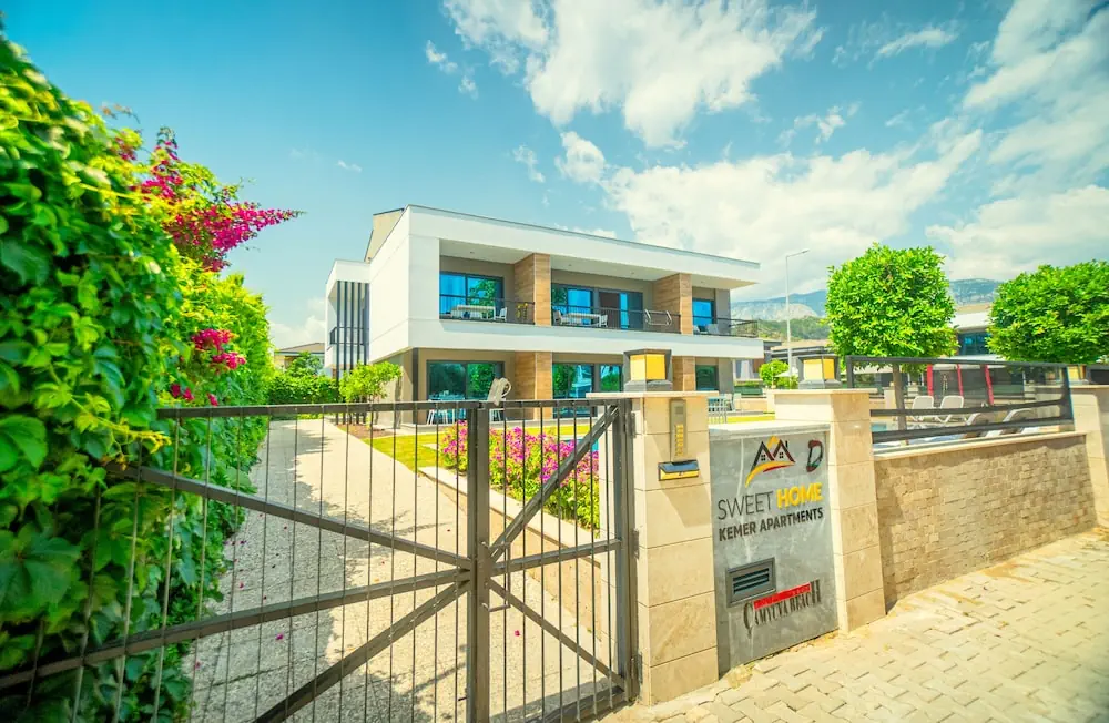HOTEL: Hotel Camyuva Beach
