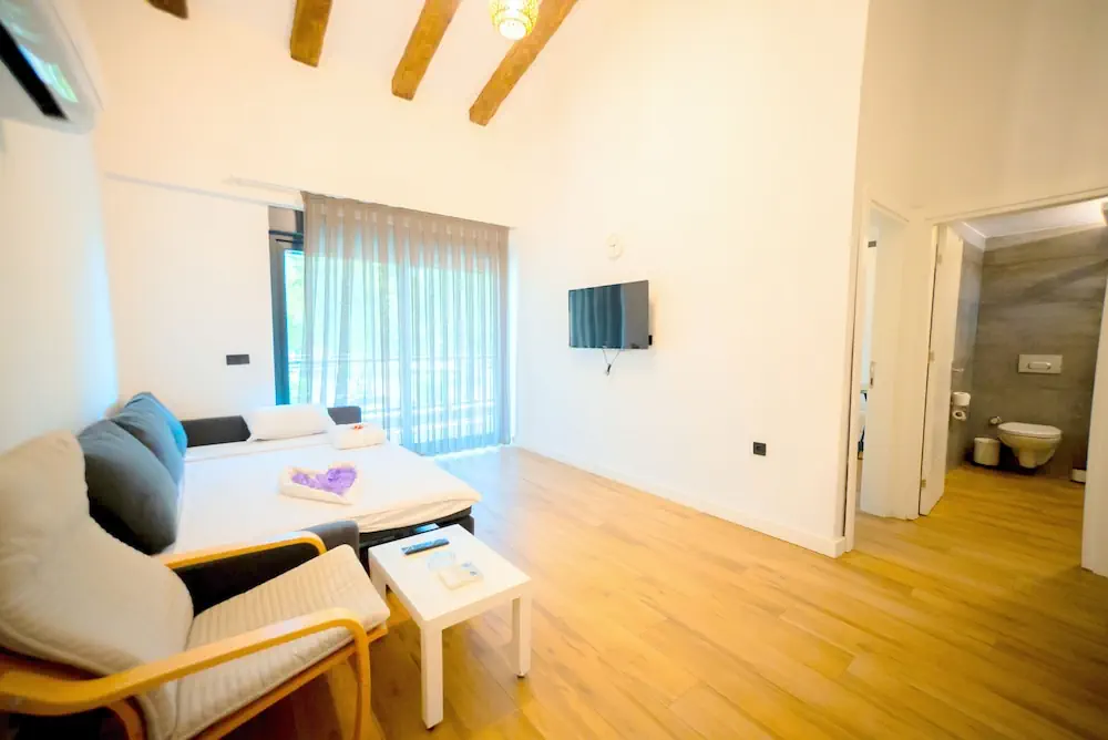 HOTEL: Hotel Camyuva Beach