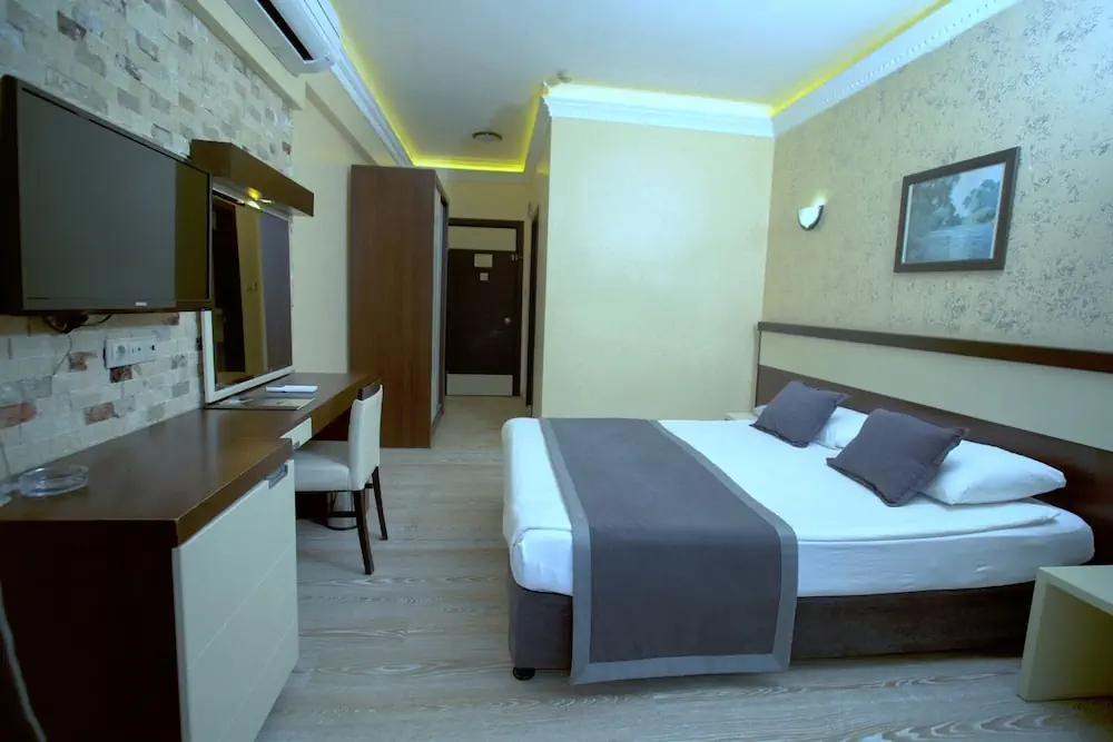 HOTEL: Hotel Camyuva Beach