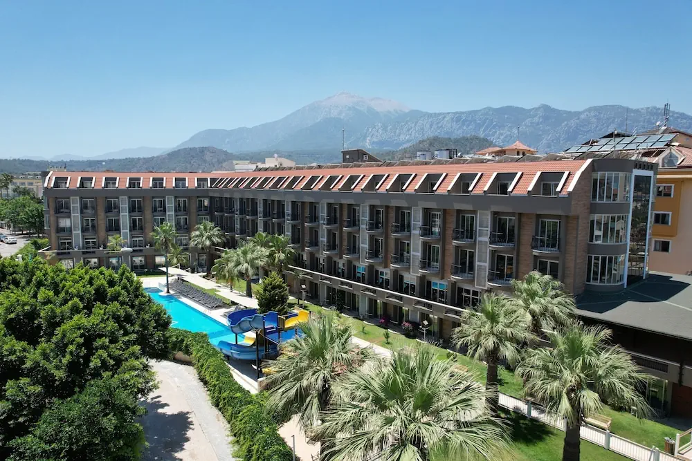 HOTEL: Hotel Camyuva Beach