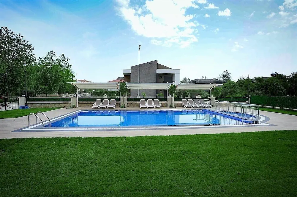 HOTEL: Hotel Camyuva Beach