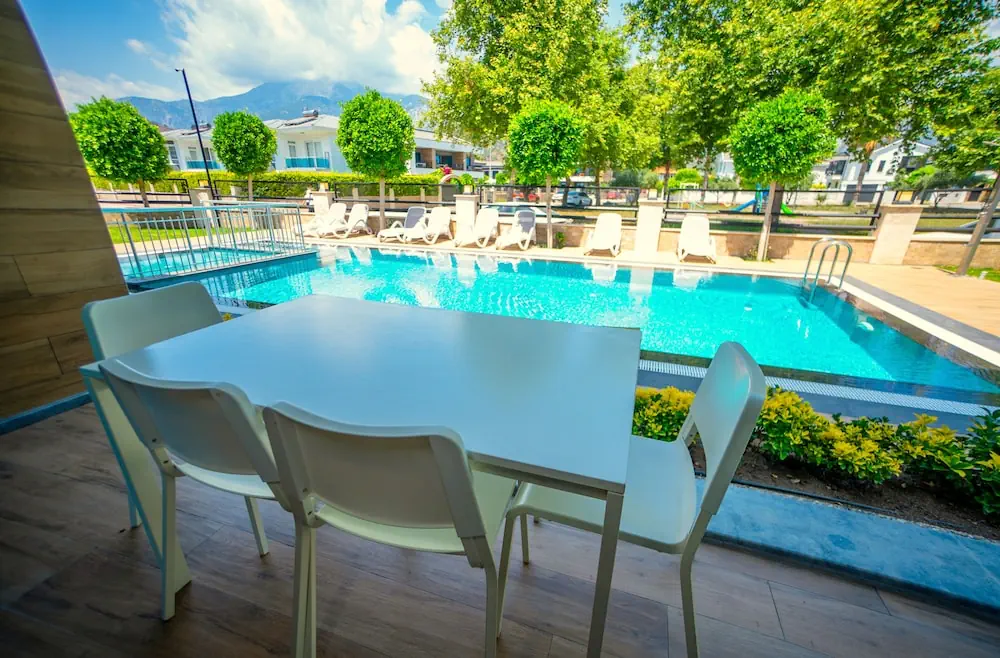 HOTEL: Hotel Camyuva Beach