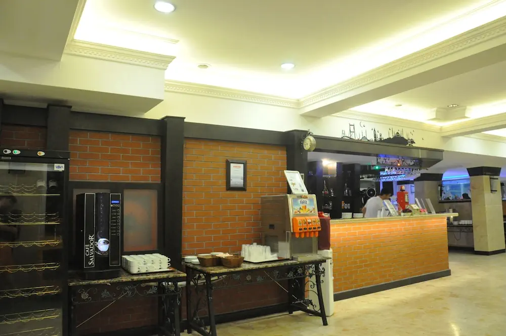 HOTEL: Hotel Camyuva Beach