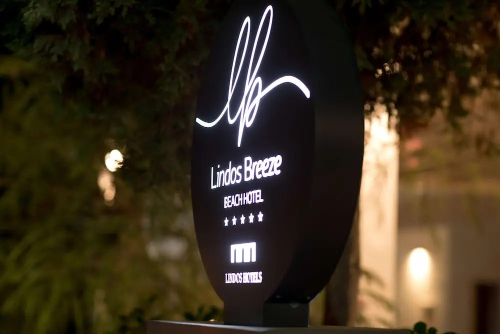 HOTEL: Lindos Breeze Beach Hotel