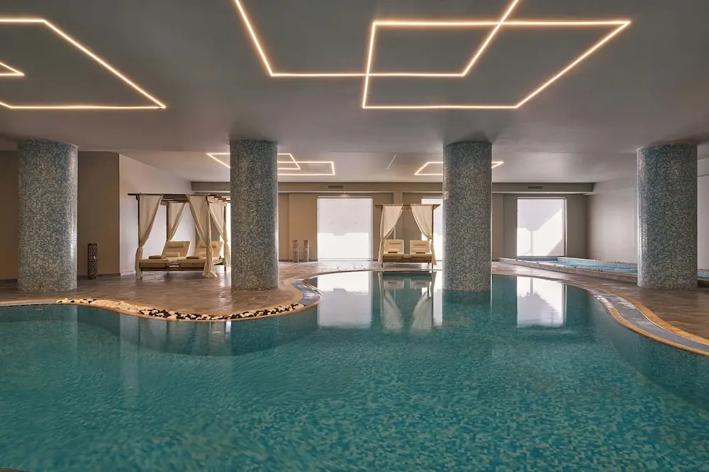 HOTEL: Lindos Breeze Beach Hotel