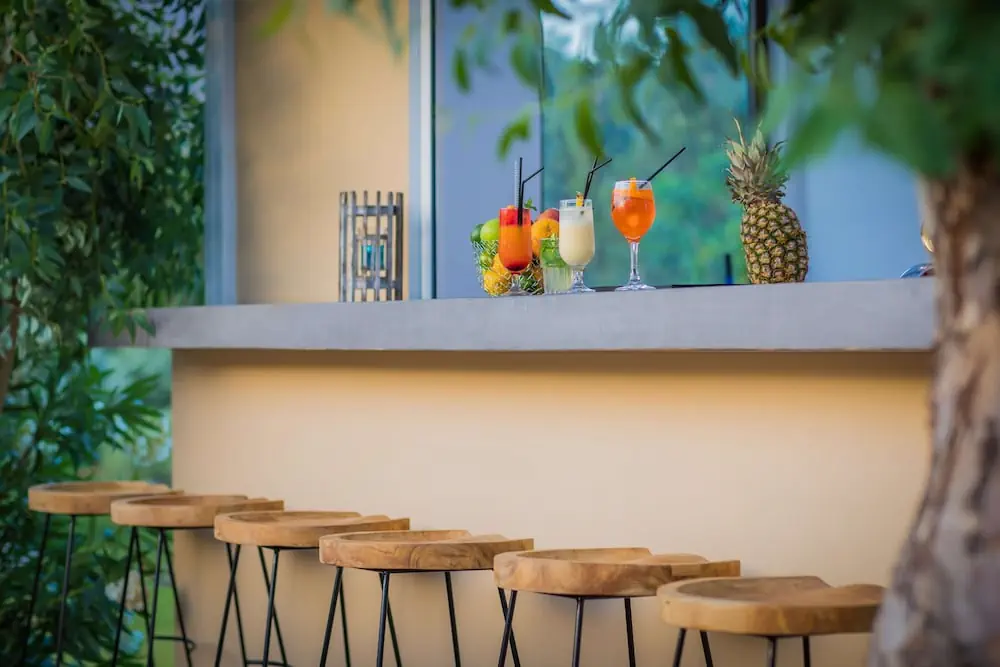 HOTEL: Lindos Breeze Beach Hotel