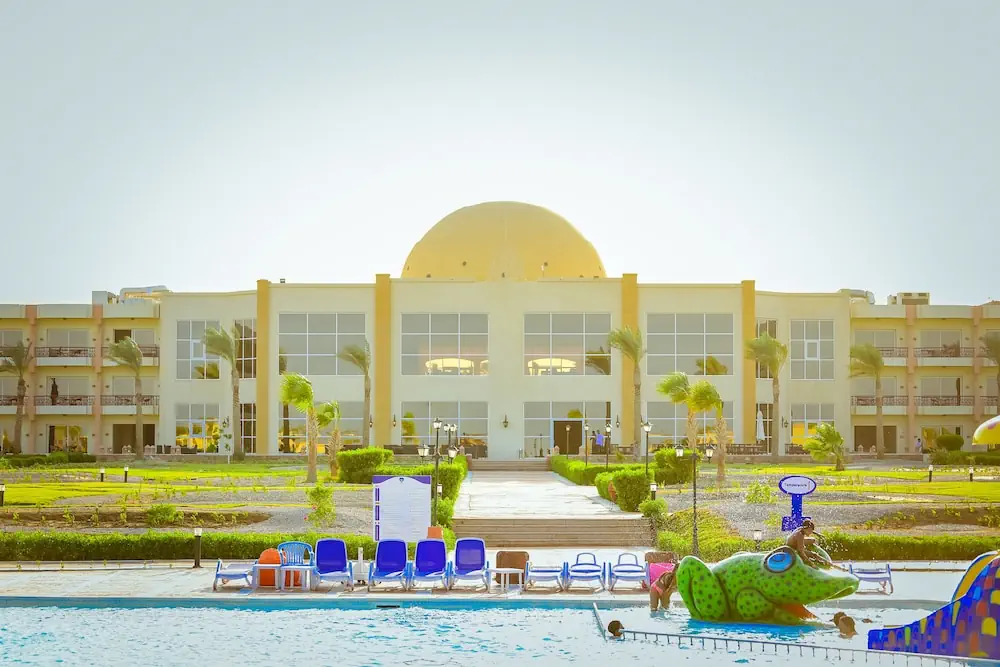 Amarina Queen Resort