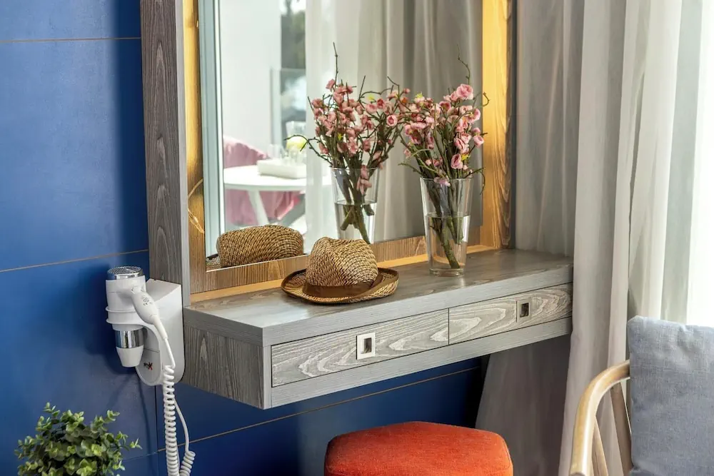 HOTEL: Park Beach Hotel