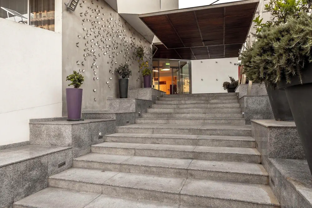 HOTEL: Park Beach Hotel