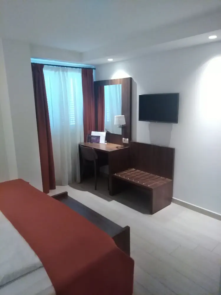 HOTEL: Aparthotel Miramare