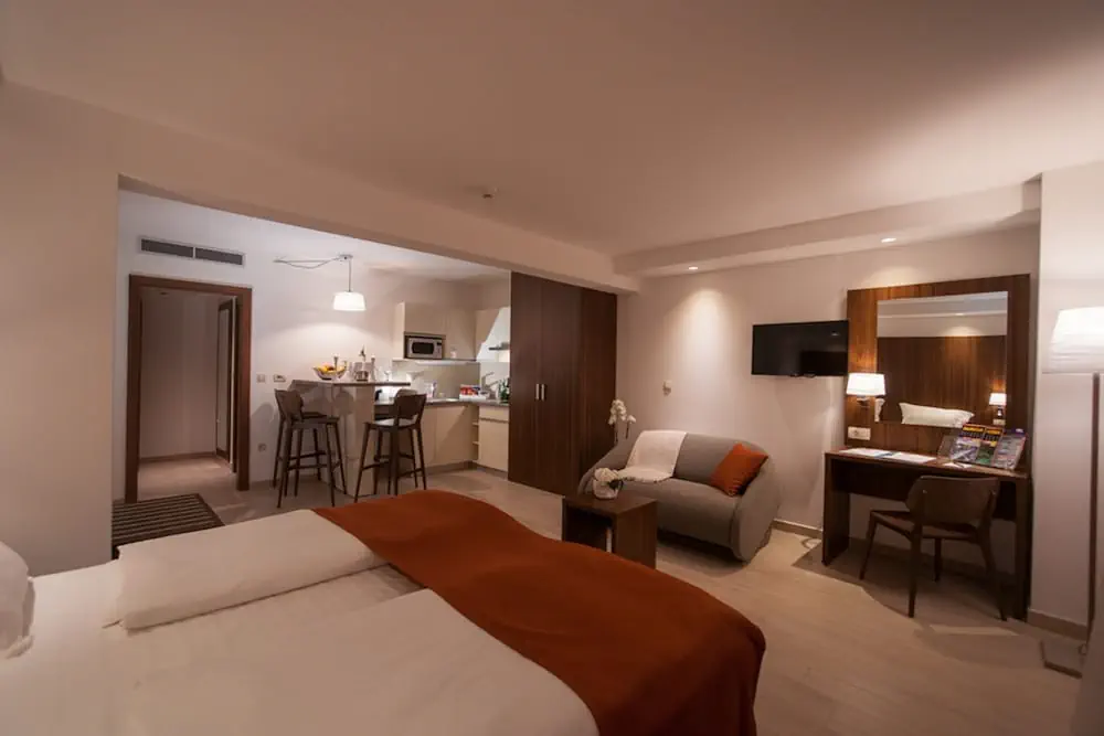 HOTEL: Aparthotel Miramare