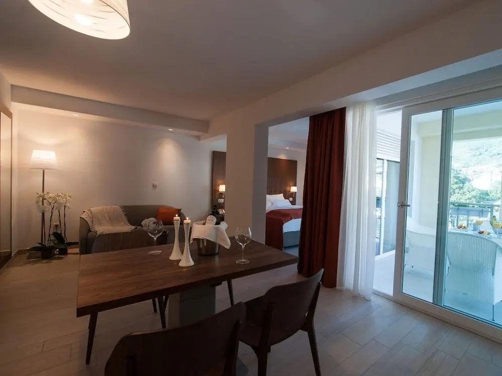 HOTEL: Aparthotel Miramare