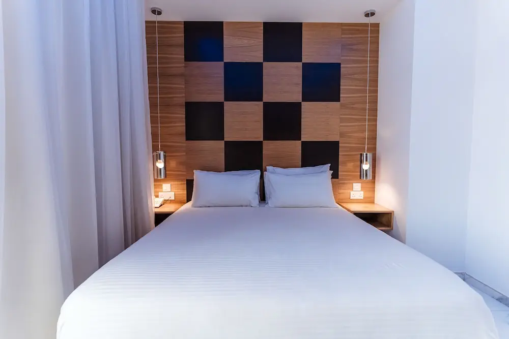 HOTEL: Vrachia Beach Hotel and Suites - Adults only