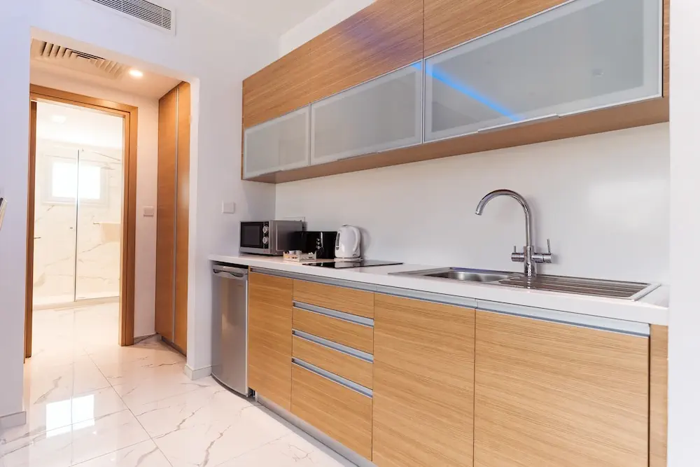 HOTEL: Vrachia Beach Hotel and Suites - Adults only