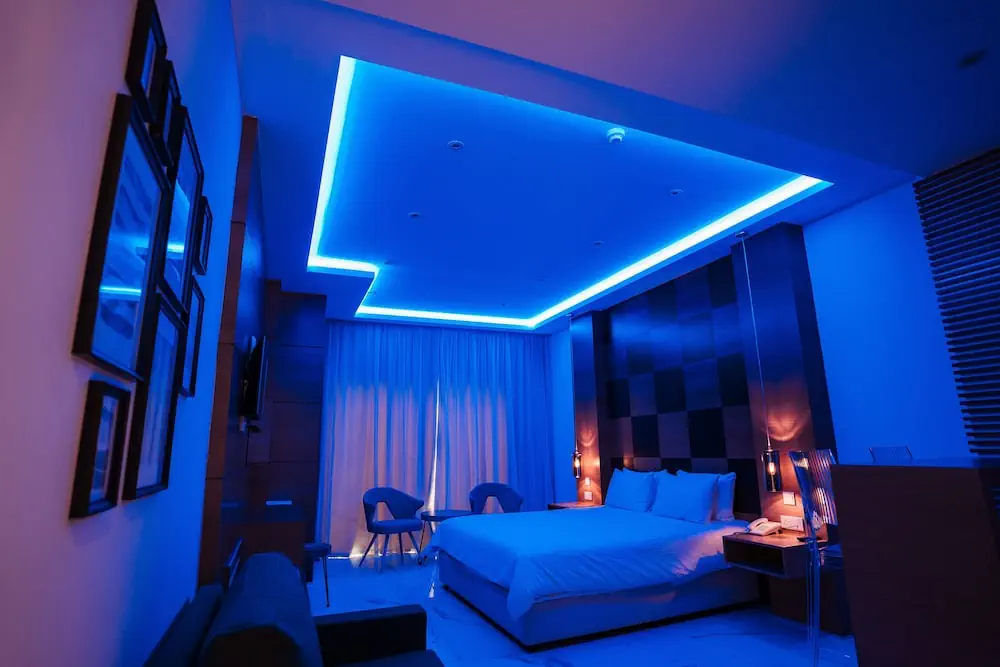 HOTEL: Vrachia Beach Hotel and Suites - Adults only