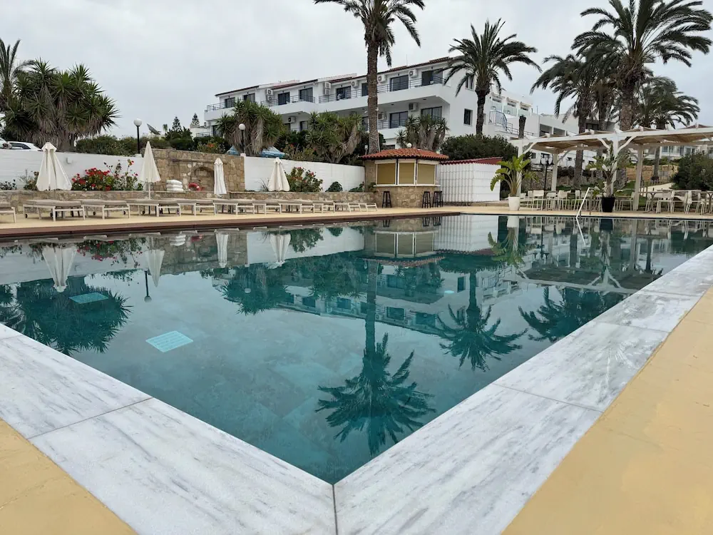 HOTEL: Vrachia Beach Hotel and Suites - Adults only