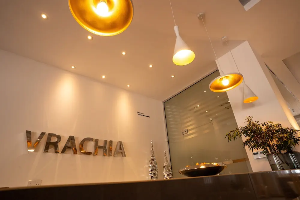 HOTEL: Vrachia Beach Hotel and Suites - Adults only