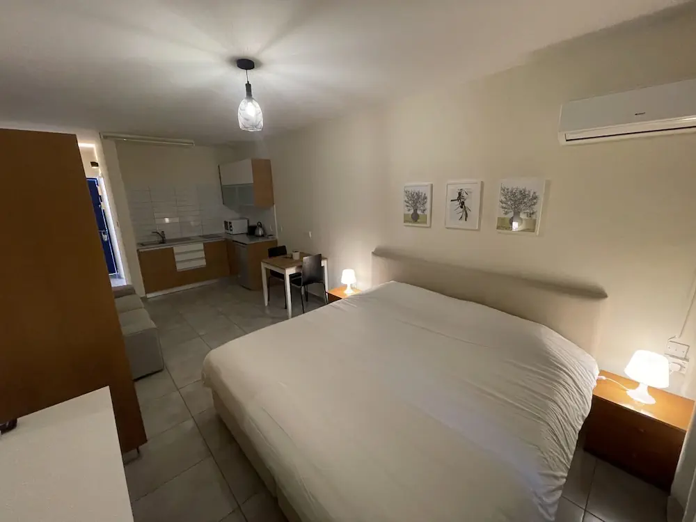 HOTEL: Vrachia Beach Hotel and Suites - Adults only
