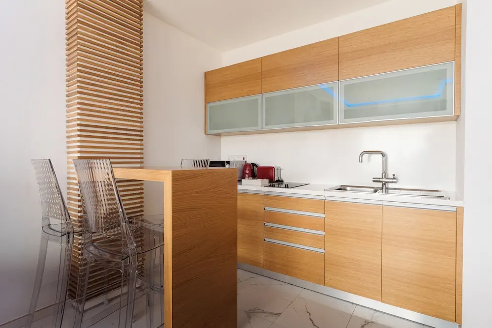 HOTEL: Vrachia Beach Hotel and Suites - Adults only