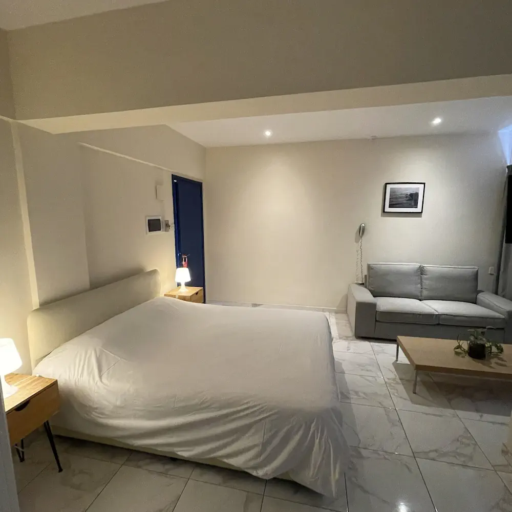HOTEL: Vrachia Beach Hotel and Suites - Adults only