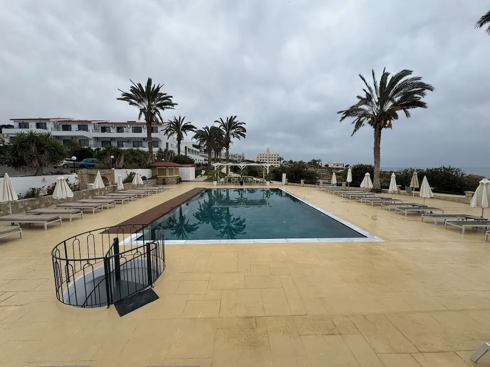 HOTEL: Vrachia Beach Hotel and Suites - Adults only
