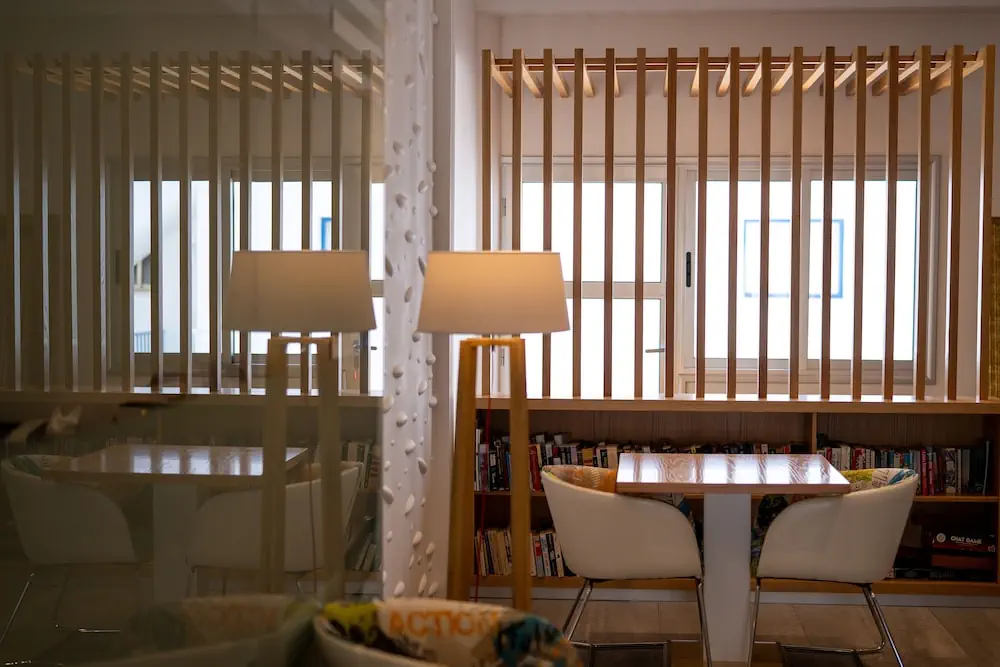 HOTEL: Vrachia Beach Hotel and Suites - Adults only