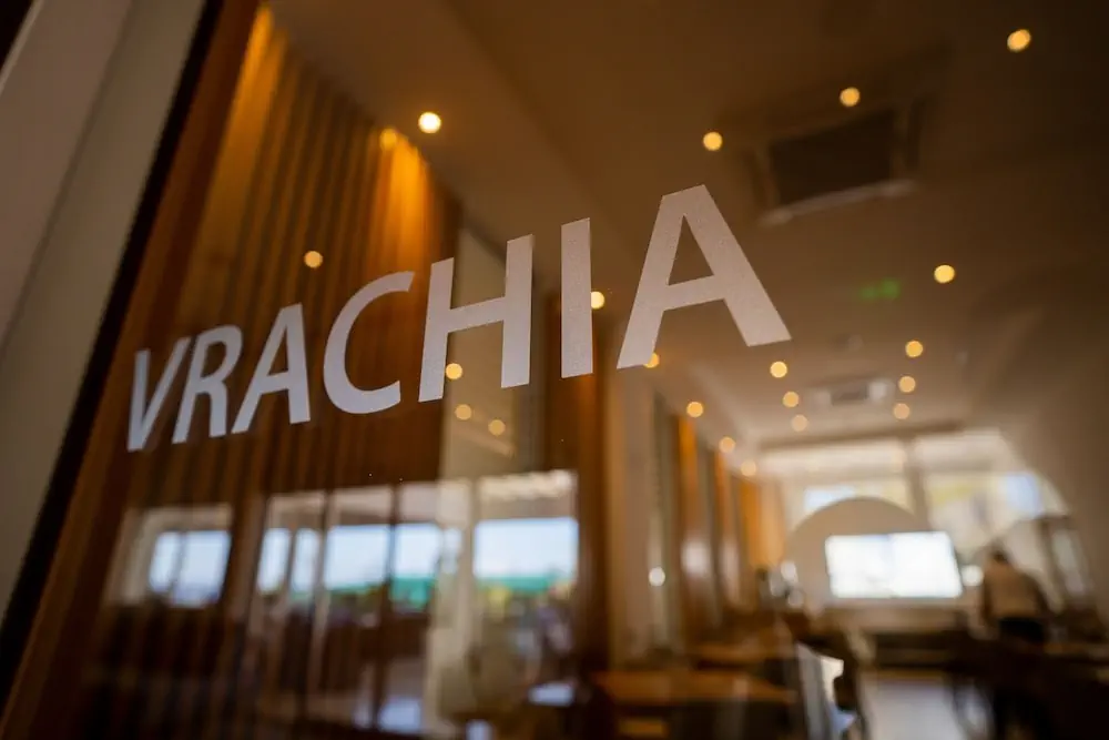 HOTEL: Vrachia Beach Hotel and Suites - Adults only