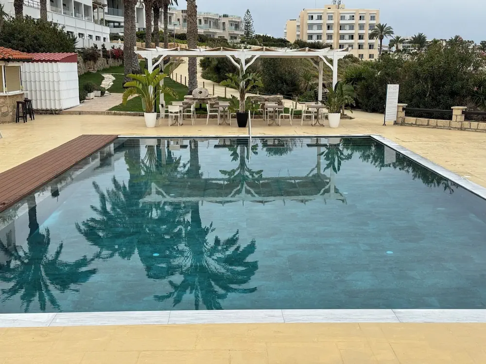 HOTEL: Vrachia Beach Hotel and Suites - Adults only