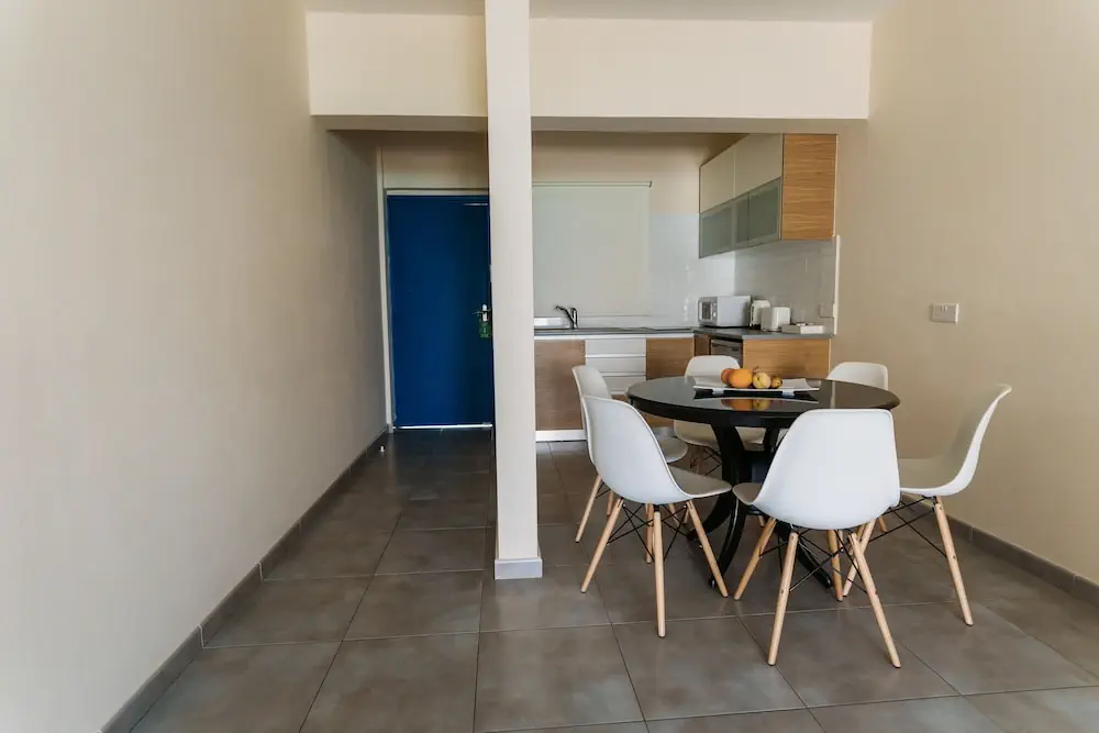 HOTEL: Vrachia Beach Hotel and Suites - Adults only