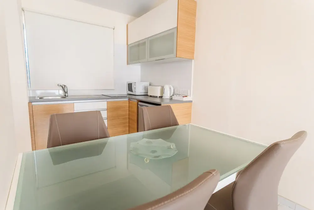 HOTEL: Vrachia Beach Hotel and Suites - Adults only