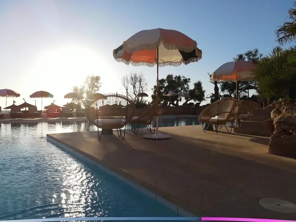 HOTEL: Bikini Island and Mountain Hotel Es Trenc – Adults only