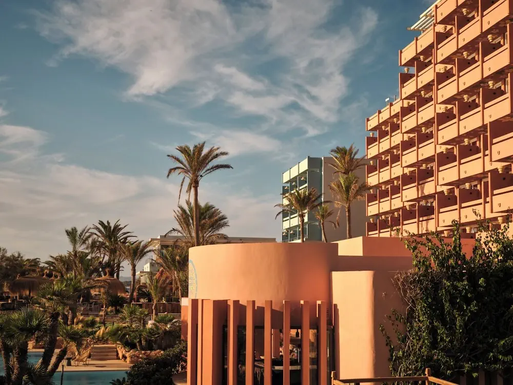 HOTEL: Bikini Island and Mountain Hotel Es Trenc – Adults only