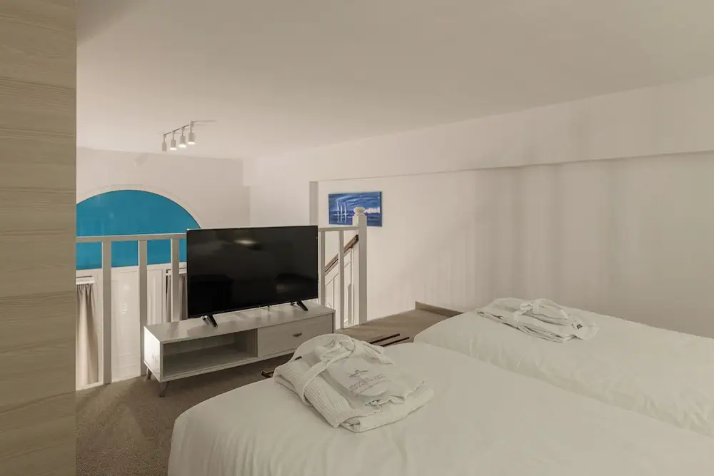 HOTEL: Iakinthos Tsilivi Beach