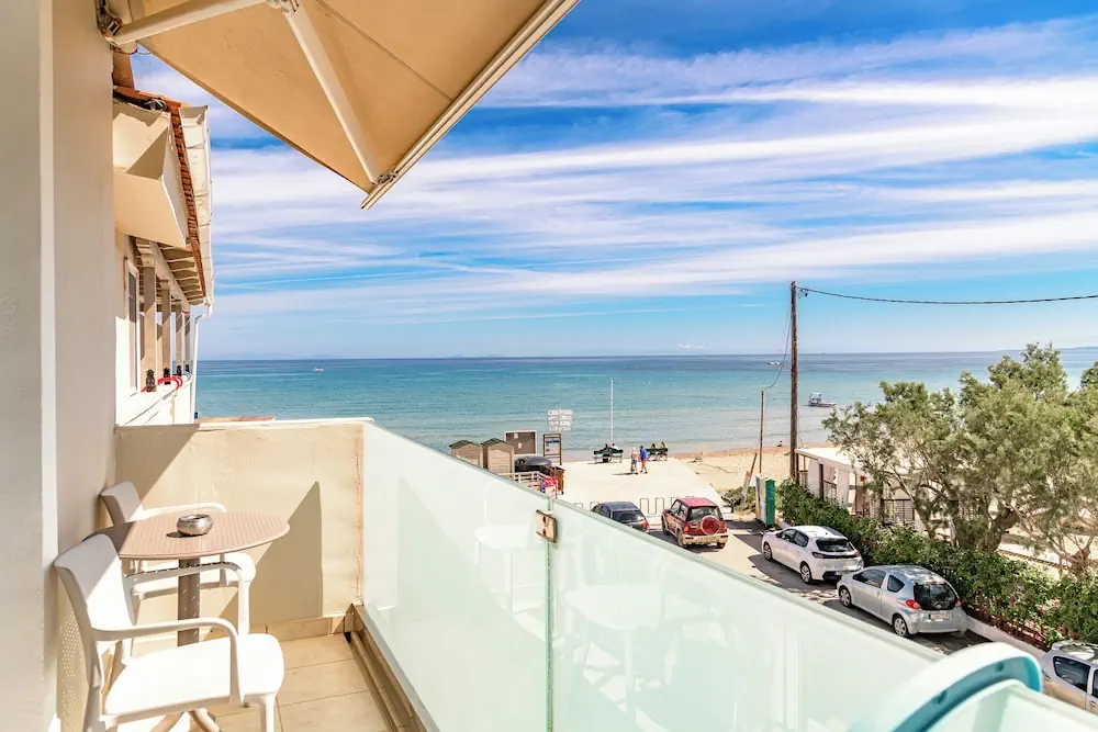 HOTEL: Iakinthos Tsilivi Beach