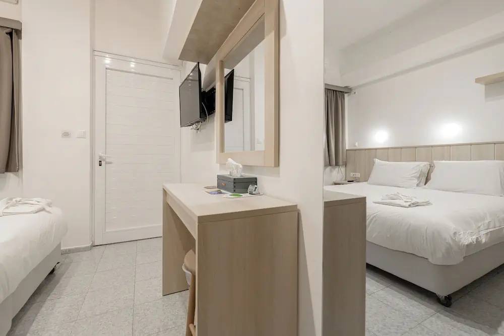 HOTEL: Iakinthos Tsilivi Beach