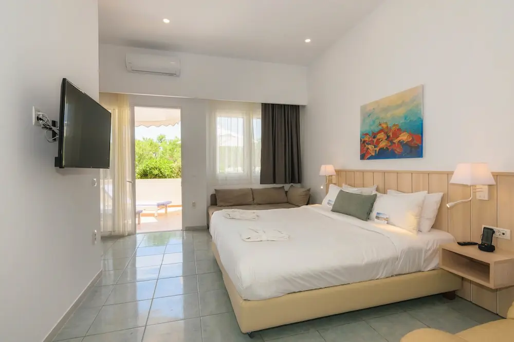 HOTEL: Iakinthos Tsilivi Beach