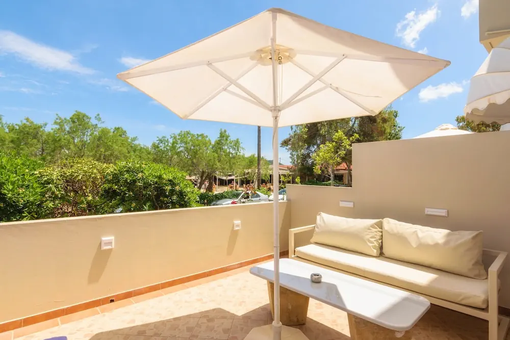 HOTEL: Iakinthos Tsilivi Beach