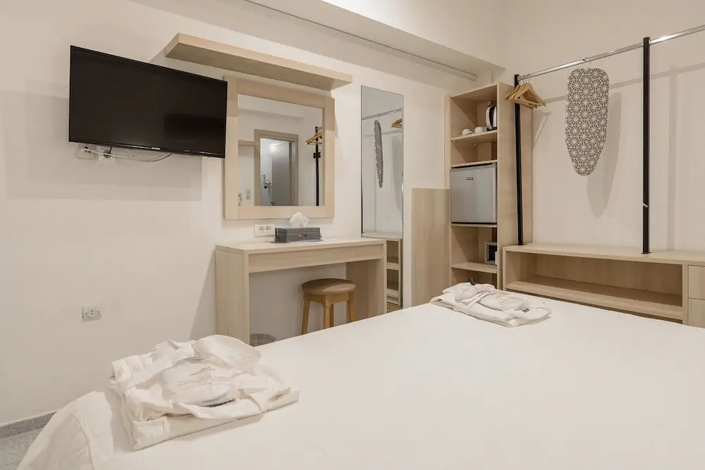 HOTEL: Iakinthos Tsilivi Beach