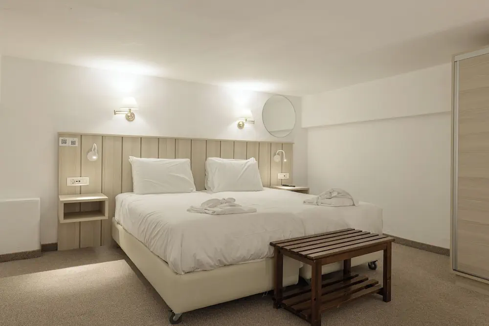 HOTEL: Iakinthos Tsilivi Beach